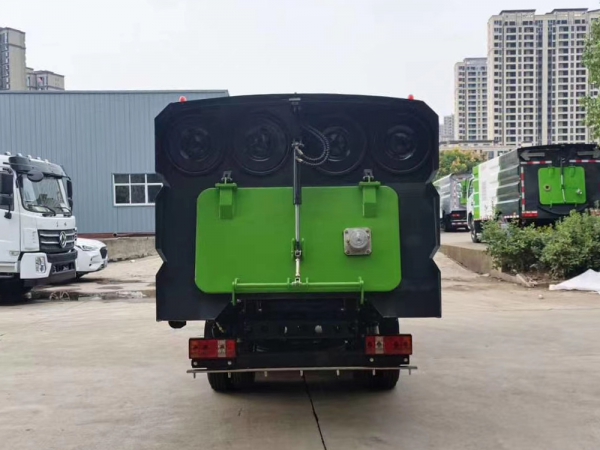 福田小卡之星不上戶吸塵車(chē)